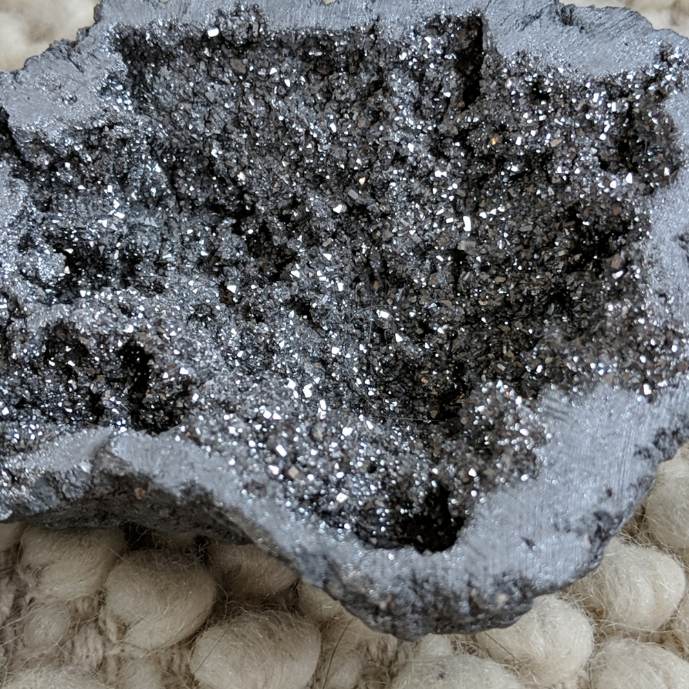Silver geode - Picture 2 of 3
